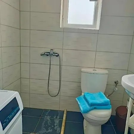 Forty Saints Sea View *