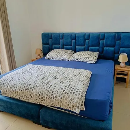 Lägenhet Forty Saints Sea View