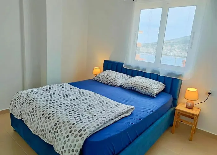 Forty Saints Sea View Daire