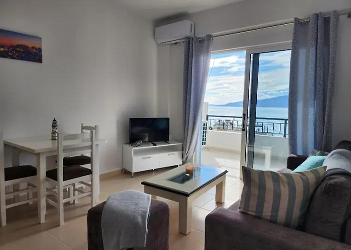 Forty Saints Sea View Apartament *