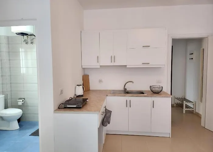 Forty Saints Sea View *